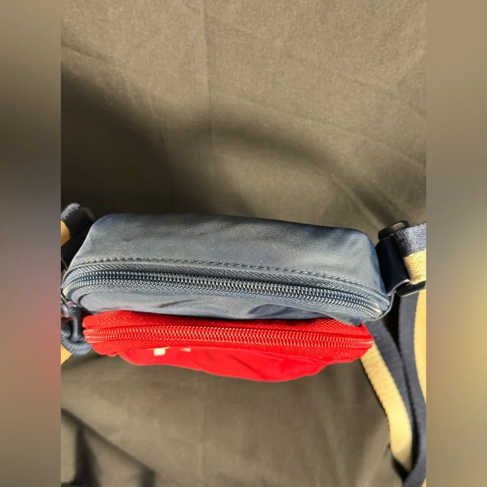 Tommy Hilfiger Men’s Red and Blue Crossbody Bag - Good Condition - Picture 16 of 16